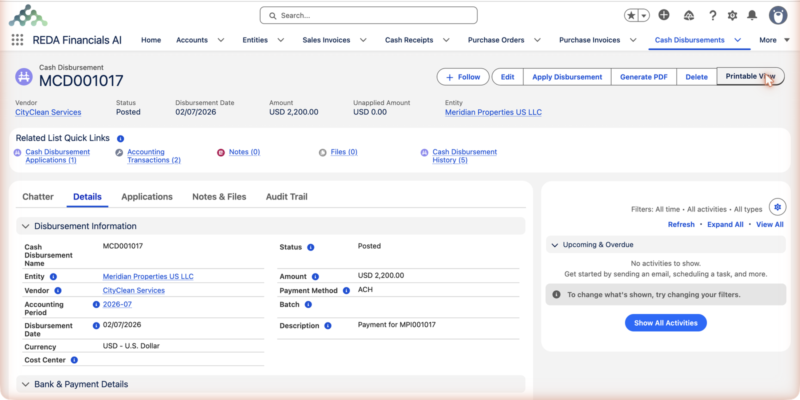 Le décaissement comptabilisé MCD001017 dans REDA Financials AI. En tête de page : Fournisseur CityClean Services, Statut Comptabilisé, Date de décaissement 02/07/2026, Montant 2 200,00 USD, Montant non imputé 0,00 USD, Entité Meridian Properties US LLC. Les détails indiquent Mode de paiement ACH, Période comptable 2026-07 et Description « Payment for MPI001017 ». Les listes associées affichent Imputations de décaissement (1) et Transactions comptables (2).