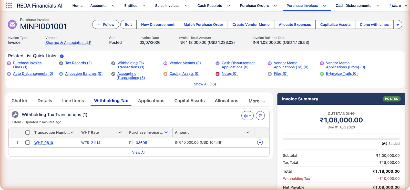 L’onglet Retenue à la source de la facture d’achat MINPI001001 dans REDA Financials AI, qui affiche une transaction de retenue à la source : WHT-0610, liée à un enregistrement de taux de retenue et à la ligne de facture PIL-33695, montant 10 000,00 INR avec son équivalent en USD. Le Récapitulatif de la facture, à droite, affiche Total ₹1,18,000.00, Retenue à la source −₹10 000,00 et Net à payer ₹1,08,000.00.