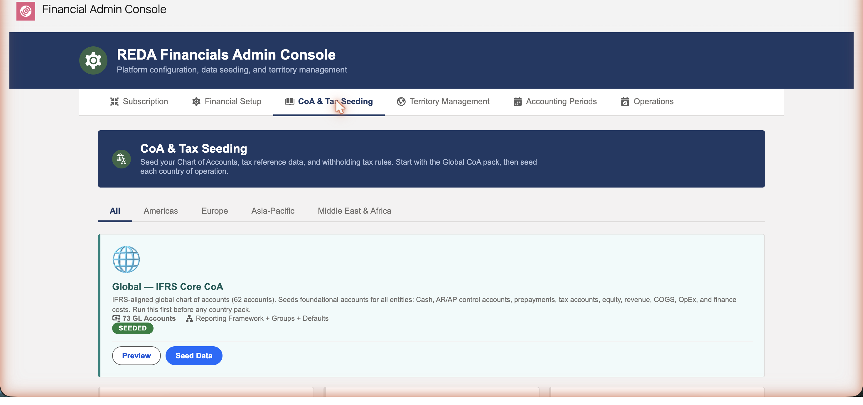 L’onglet Initialisation du plan comptable et des taxes avec les filtres par continent et la carte de plan comptable Global IFRS Core, affichant les boutons Aperçu et Examiner la configuration et un statut Configuration présente.